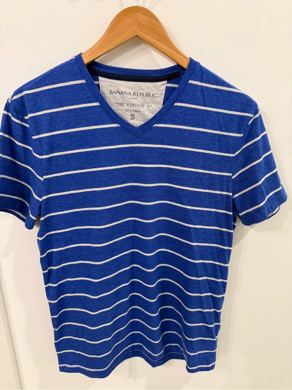 Banana Republic Royal Blue & White Striped V-Neck Tee